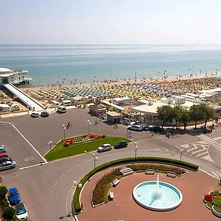Hotel Palace